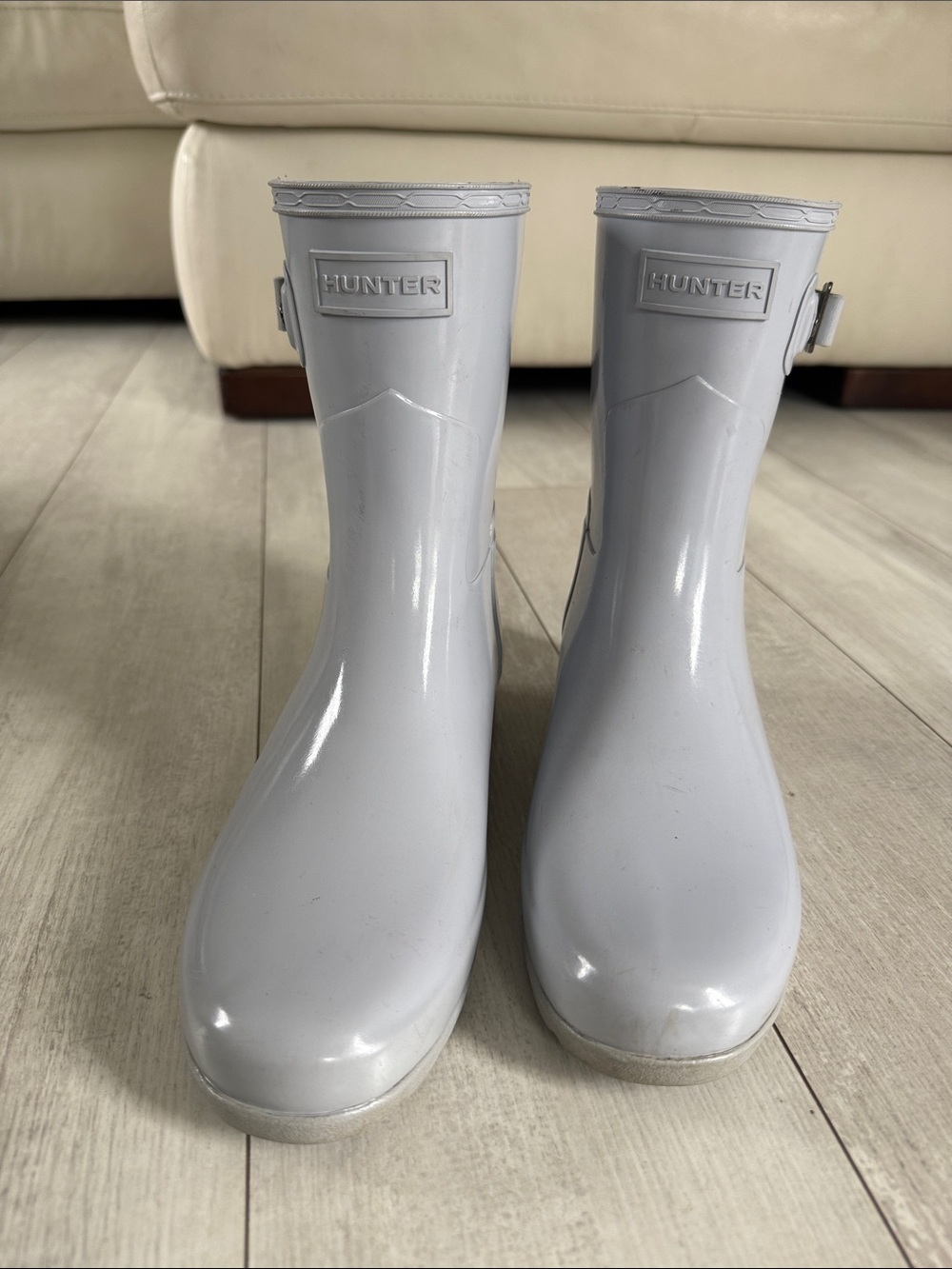 Hunter Womens Short Rain Boots in Light Gray Gloss